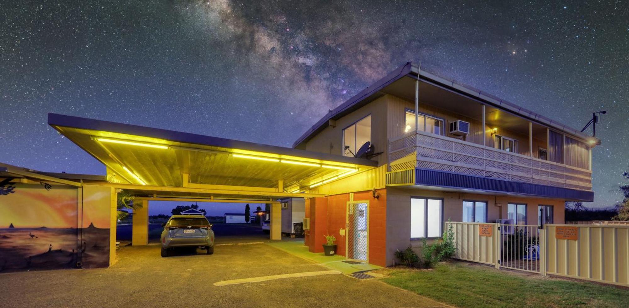 Artesian Motor Inn Under New Management Rams Motel Coonamble Eksteriør billede